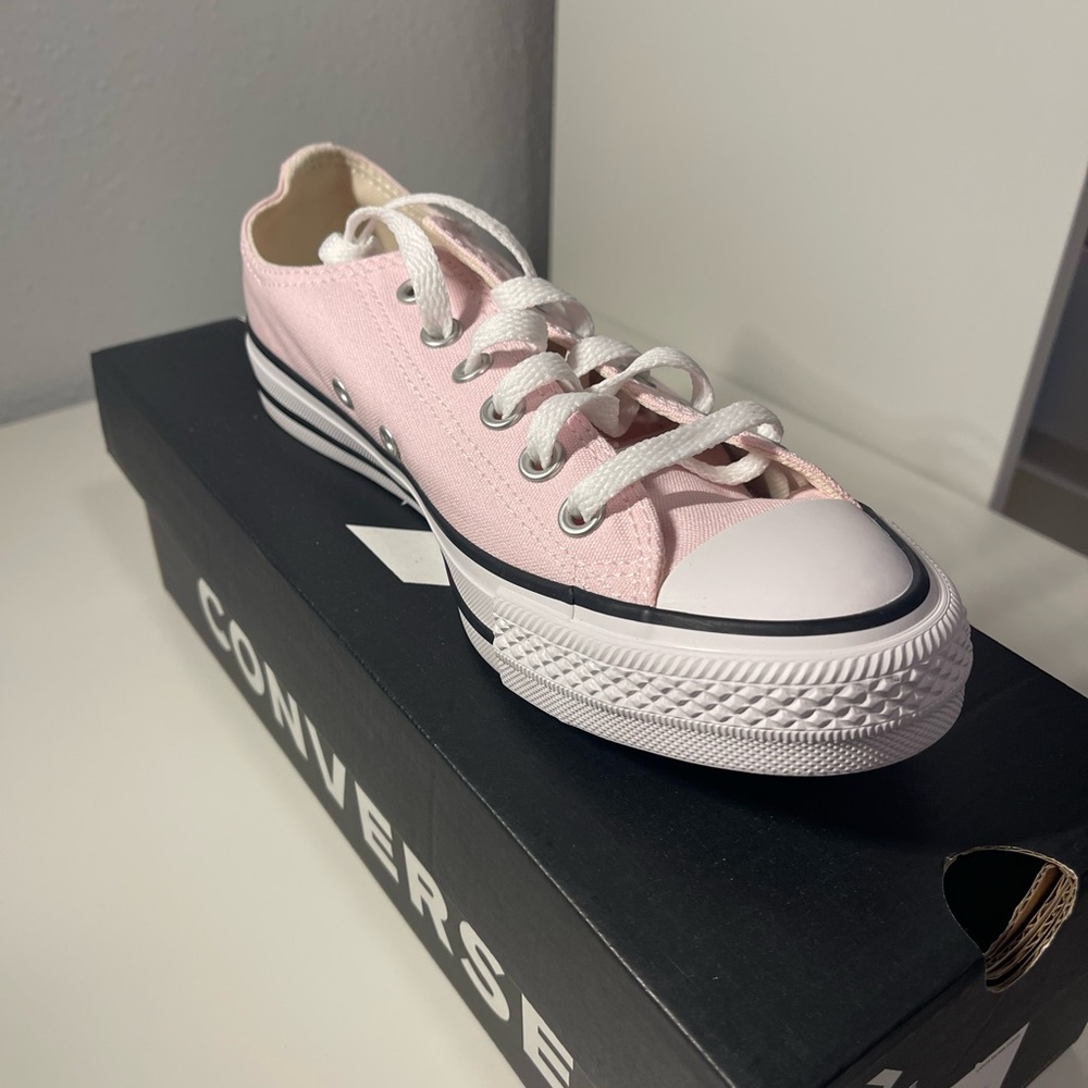 Converse Pink Sneakers